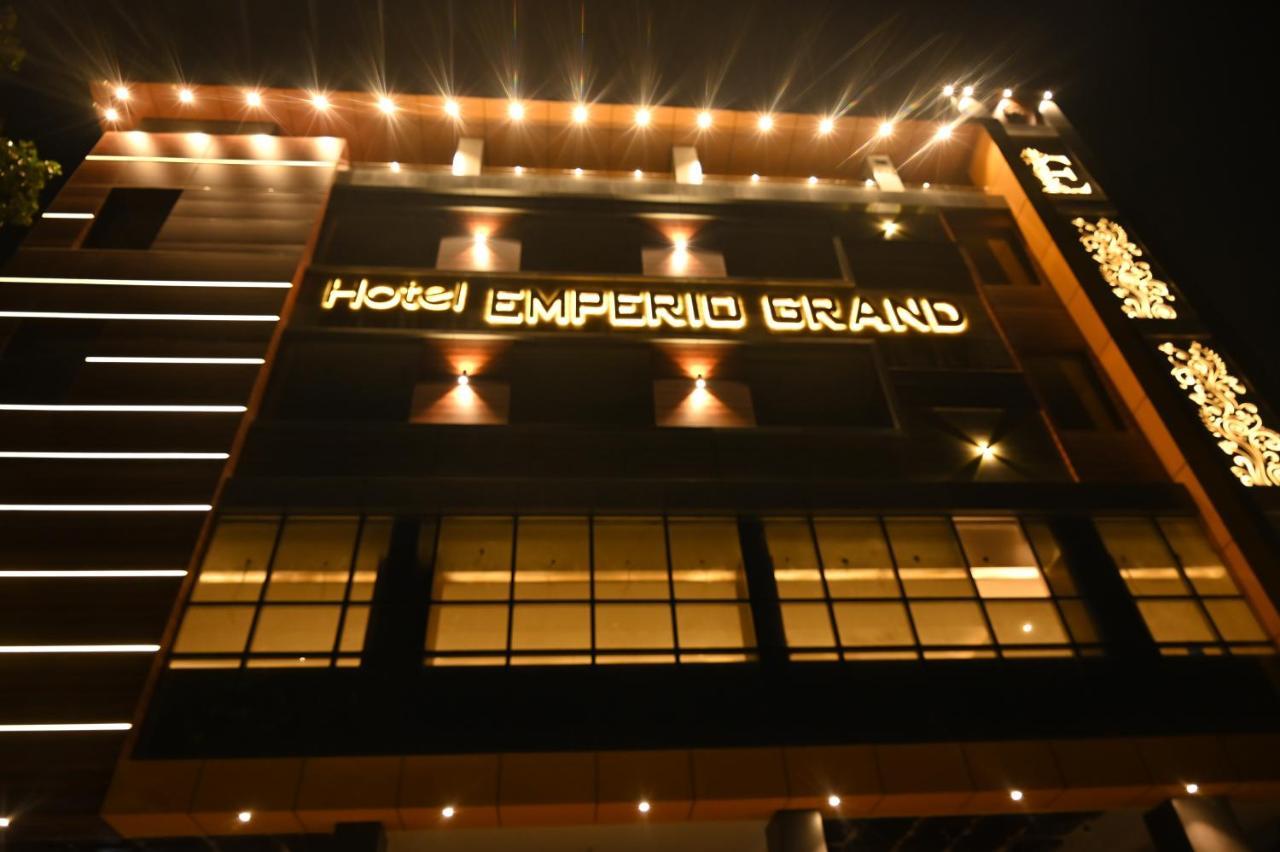 Hotel Emperio Grand Lucknow Exterior photo